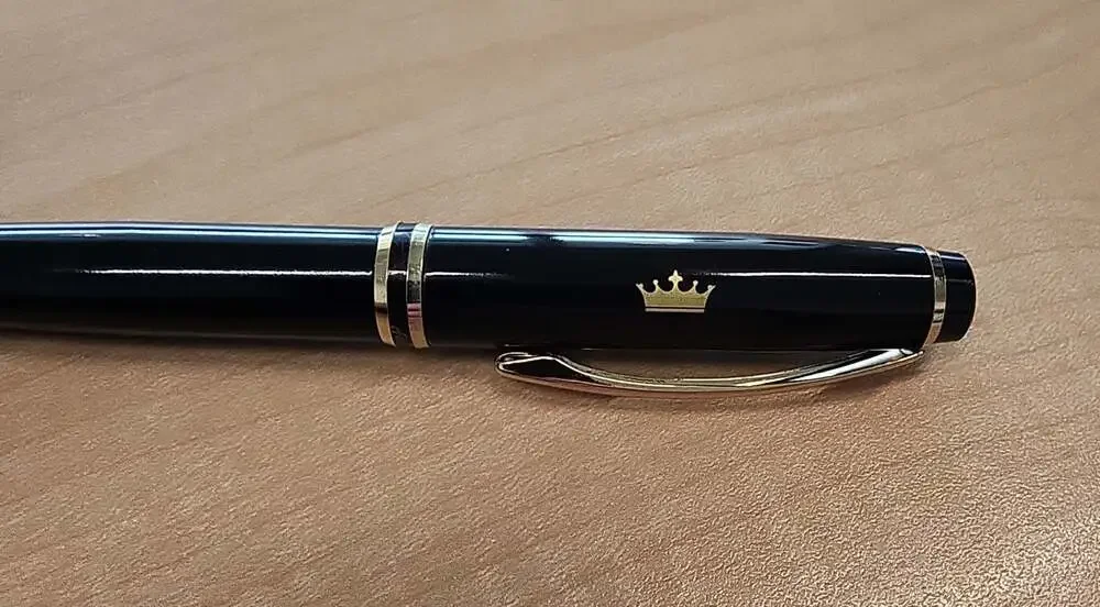 FRENCH CROWN Glossy Jade Black Steel Pen(P007) : Amazon.in: Office Products